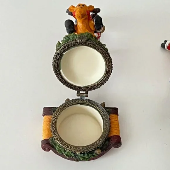 Vintage Whimsical Santa Riding ReindeerTrinket Boxes - Picture 10 of 16